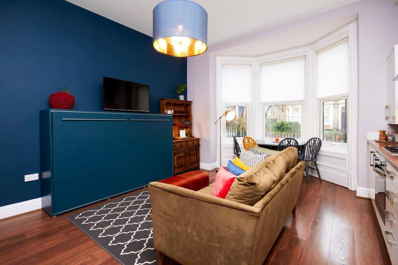 Lovely Abode In Newcastle - Sleeps 4 - Ground Floor Kültér fotó